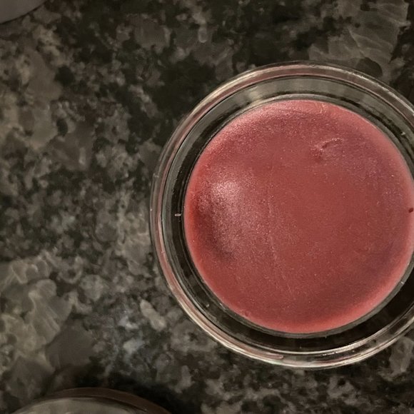 TWO Vapour Organic Beauty Velvet Lip Glosses in FEARLESS & FEVER - Picture 6 of 7